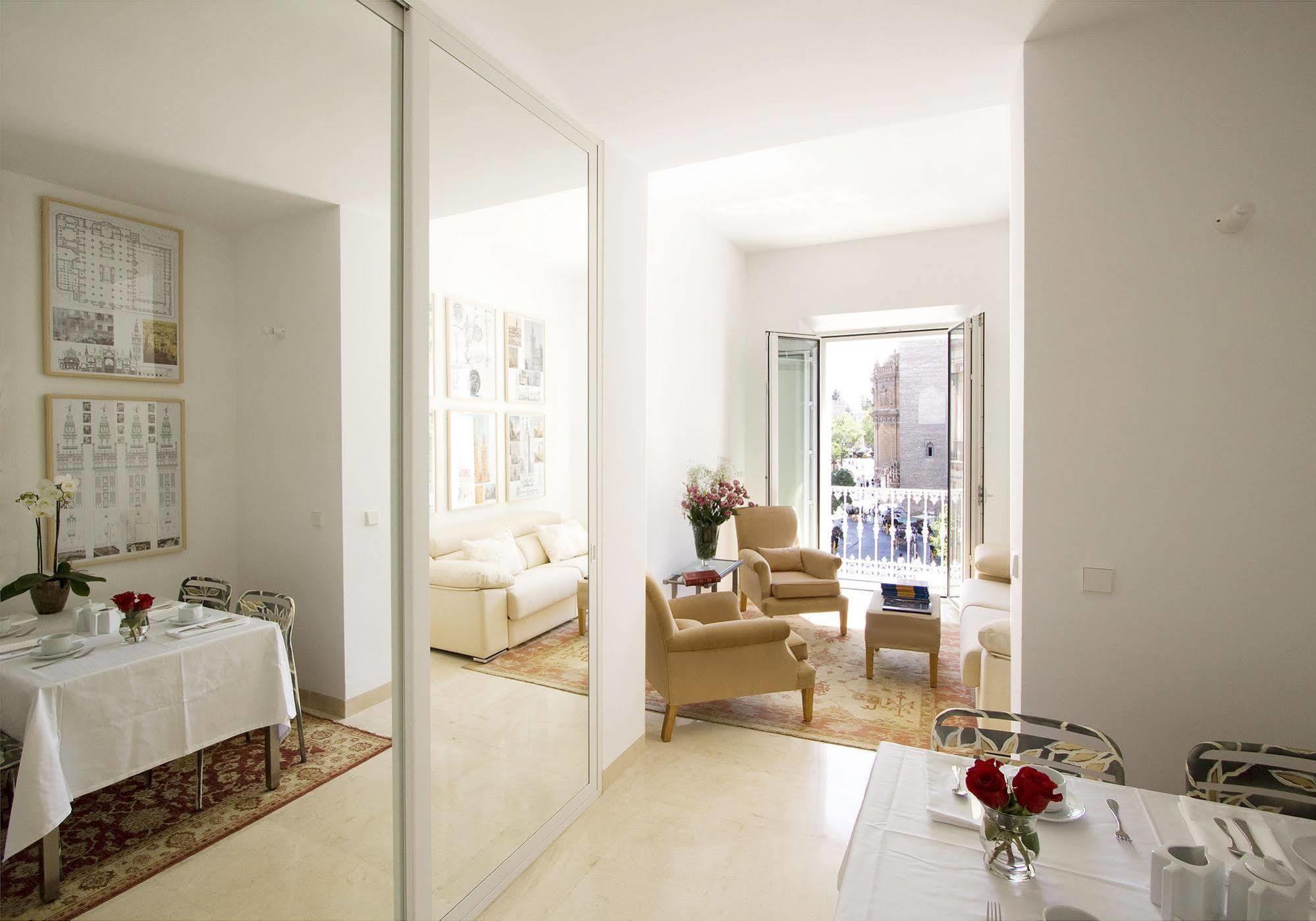 Alemanes Gradas Luxury * Seville
